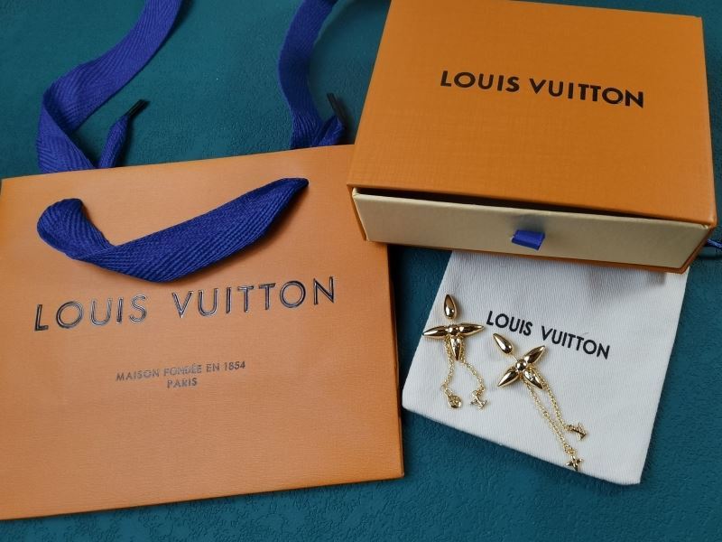 Louis Vuitton Necklaces